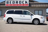 Used 2015 Chrysler Town & Country Touring-L w/ Driver Convenience Group image 2