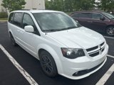 Used 2017 Dodge Grand Caravan GT image 3