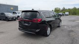 Used 2023 Chrysler Pacifica Touring-L image 5