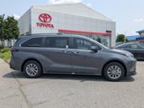 New 2025 Toyota Sienna XLE image 3