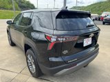 New 2025 Chevrolet Equinox LT image 3