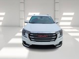 Used 2024 GMC Terrain SLT image 2