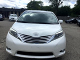 Used 2017 Toyota Sienna AWD image 3
