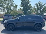 Used 2022 Jeep Cherokee Latitude image 2