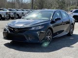 Used 2022 Toyota Camry SE image 3