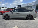 Used 2021 Chrysler Pacifica Touring-L w/ S Appearance Package image 2