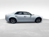 Used 2019 Chrysler 300 Limited image 2