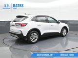 Used 2021 Ford Escape SE image 2
