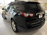 Used 2017 Chevrolet Traverse LT w/ Style and Technology Package image 4