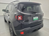 Used 2016 Jeep Renegade Latitude image 6
