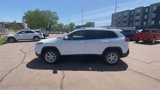 Used 2016 Jeep Cherokee Latitude image 5