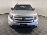 Used 2015 Ford Explorer XLT image 2