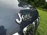 Used 2021 Jeep Cherokee Limited image 3