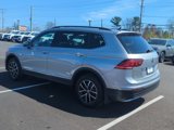 Used 2021 Volkswagen Tiguan SE image 5