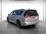 Used 2017 Chrysler Pacifica Touring-L image 4