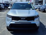 Used 2022 Kia Sorento LX image 2