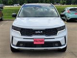 Used 2022 Kia Sorento SX image 2