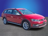 Used 2017 Volkswagen Golf Alltrack S image 3