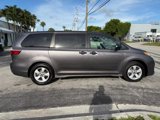 Used 2019 Toyota Sienna L image 6