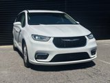 Used 2022 Chrysler Pacifica Touring-L image 5