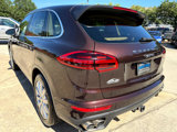 Used 2015 Porsche Cayenne S image 3