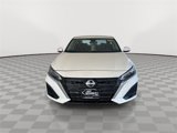Used 2023 Nissan Altima 2.5 SV image 4