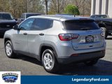 Used 2022 Jeep Compass Sport image 2