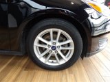 Used 2016 Ford Focus SE w/ SE Power Seat Package image 4