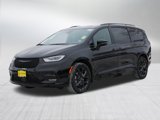 New 2025 Chrysler Pacifica Limited image 3