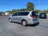 Used 2017 Chrysler Pacifica Touring-L image 5
