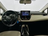 Used 2021 Toyota Corolla LE image 3