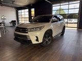 Used 2018 Toyota Highlander LE image 3