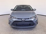 Used 2022 Toyota Corolla LE image 3