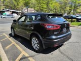 Used 2020 Nissan Rogue Sport SV image 4
