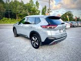Used 2022 Nissan Rogue SL image 2