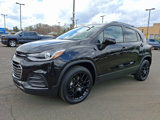 Certified 2022 Chevrolet Trax LT w/ Midnight Edition image 3