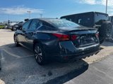 Used 2019 Nissan Altima 2.5 SV image 2