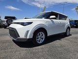 Used 2023 Kia Soul S image 3