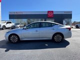 Used 2023 Nissan Altima 2.5 SV image 6