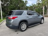 Used 2020 Chevrolet Traverse LT image 3
