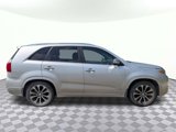 Used 2015 Kia Sorento SX image 2