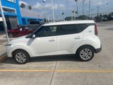 Used 2022 Kia Soul LX image 2