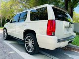 Used 2014 Cadillac Escalade Premium image 3