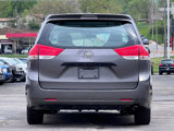 Used 2011 Toyota Sienna image 6
