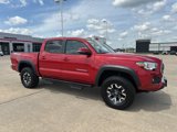 Used 2018 Toyota Tacoma TRD Off-Road image 2