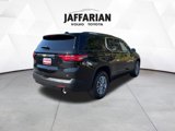 Used 2022 Chevrolet Traverse LT image 3