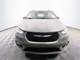 Used 2022 Chrysler Pacifica Touring-L image 2
