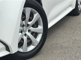 Used 2021 Toyota Corolla LE image 3