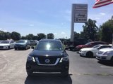 Used 2018 Nissan Pathfinder Platinum image 2