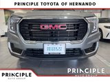 Used 2024 GMC Terrain SLE image 3